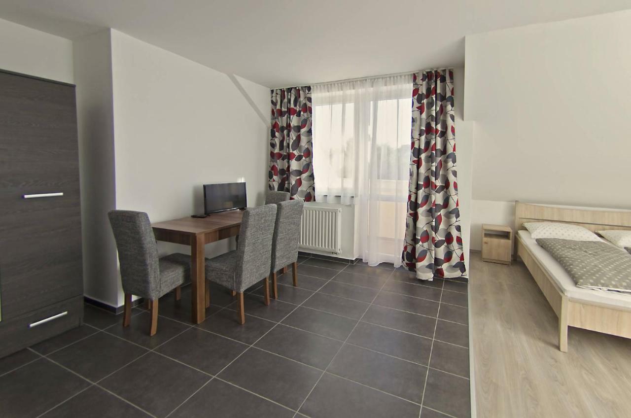 Apartman 25 Sopron Esterno foto