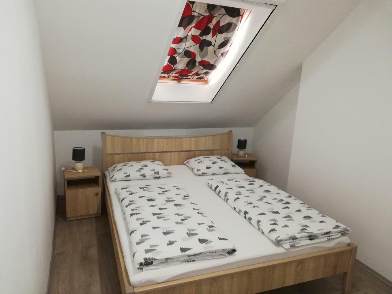 Apartman 25 Sopron Esterno foto
